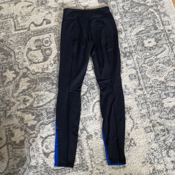 Karma Athletic Leggings - Picture 2 of 2